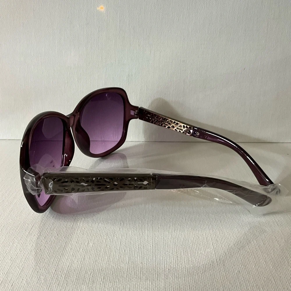 Chic Purple Sunglasses - Picture 4 of 4